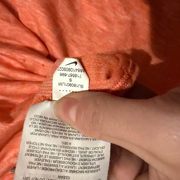 Nike Dri-FIT Tank Bundle (Set of 2) - Picture 15 of 15